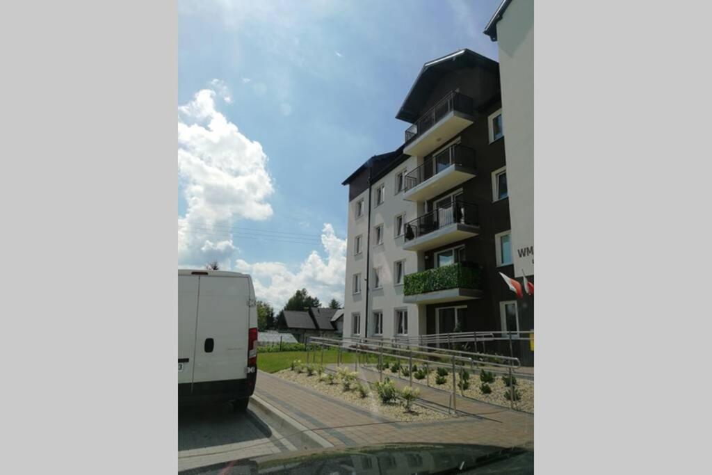 Nova Apartment Sanok Eksteriør billede